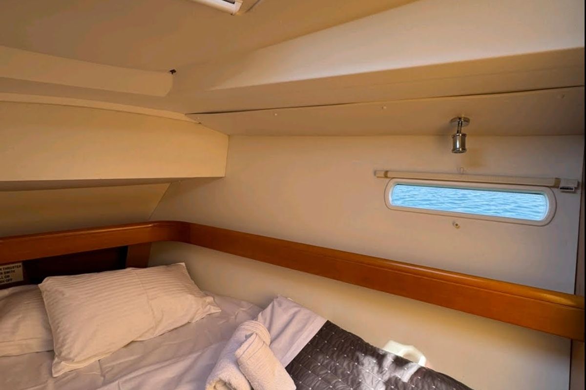 Cabin on FREYA, a Jeanneau Sun Odyssey 42DS sailboat at Volos Municipality, Greece