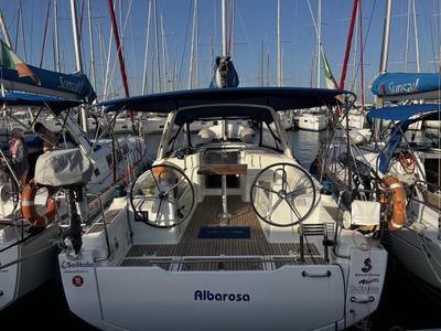 Cockpit of Albarosa, a Beneteau Oceanis 35.1 sailboat at Tonnarella, Italy