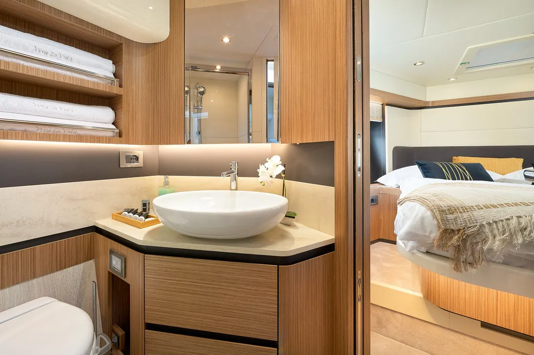 Head on Viva La Vida, a Absolute Yachts Absolute 50 Fly yacht at Podstrana - Miljevac, Croatia