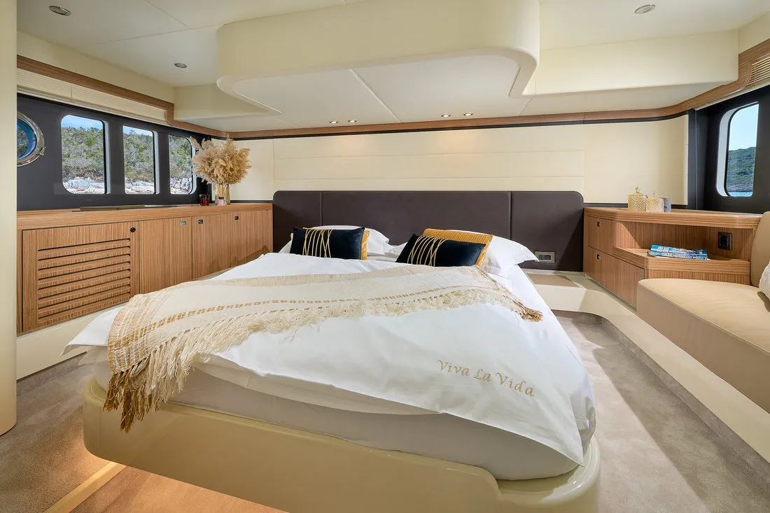 Cabin on Viva La Vida, a Absolute Yachts Absolute 50 Fly yacht at Podstrana - Miljevac, Croatia