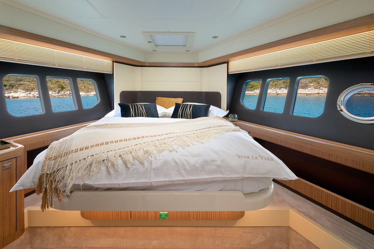 Cabin on Viva La Vida, a Absolute Yachts Absolute 50 Fly yacht at Podstrana - Miljevac, Croatia