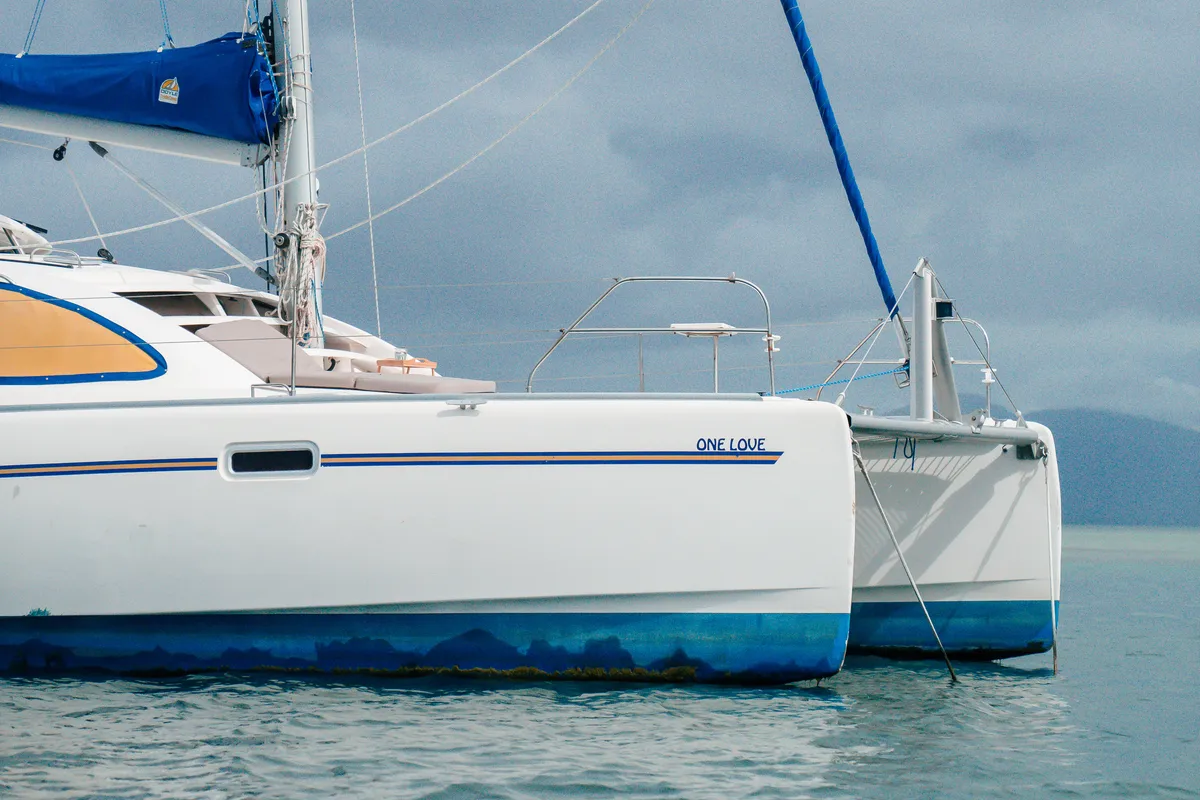 Exterior view of One Love, a Leopard 40 catamaran at San Blas, Panama