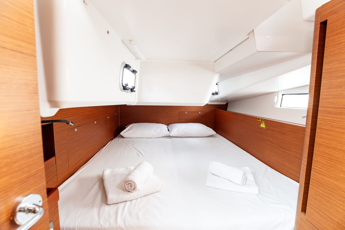 Cabin on Pnoe, a Jeanneau Sun Odyssey 490 sailboat at Sithonia Municipal Unit, Greece