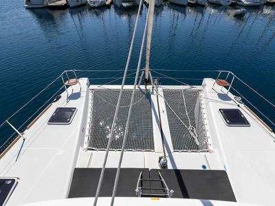 Deck of Monarch 2020, a Lagoon 40 catamaran at Primošten, Croatia