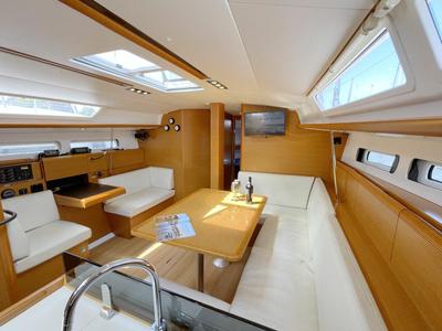 Salon of Bruce, a Jeanneau Sun Odyssey 439 sailboat at Heiligenhafen, Germany