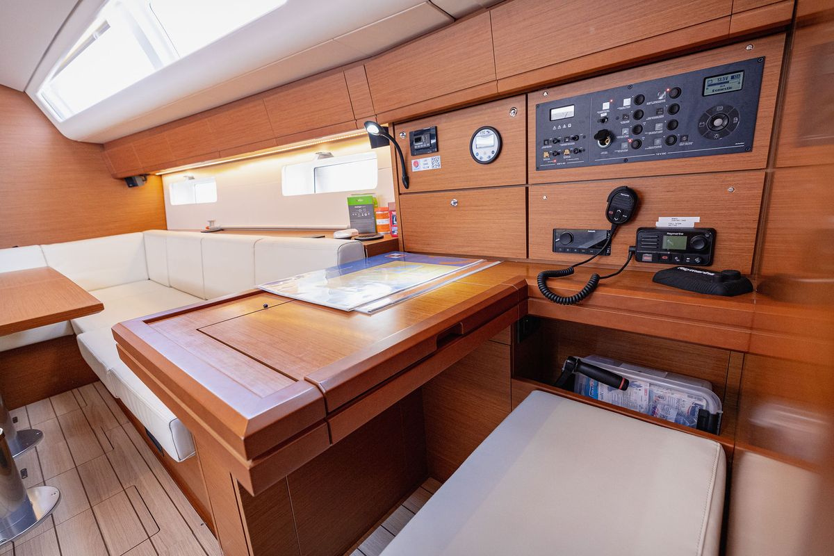 Salon of Il Gatto, a Jeanneau 54 sailboat at Grad Kaštela, Croatia