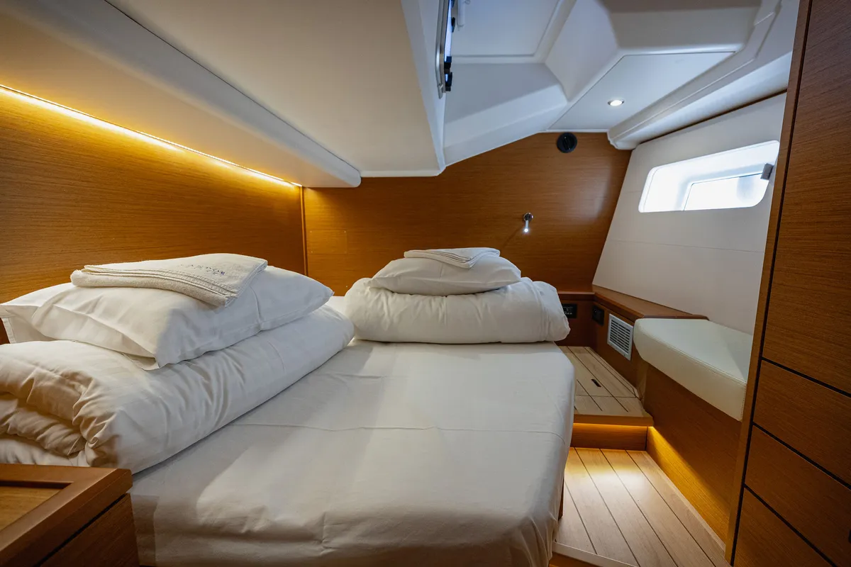 Cabin on Il Gatto, a Jeanneau 54 sailboat at Grad Kaštela, Croatia