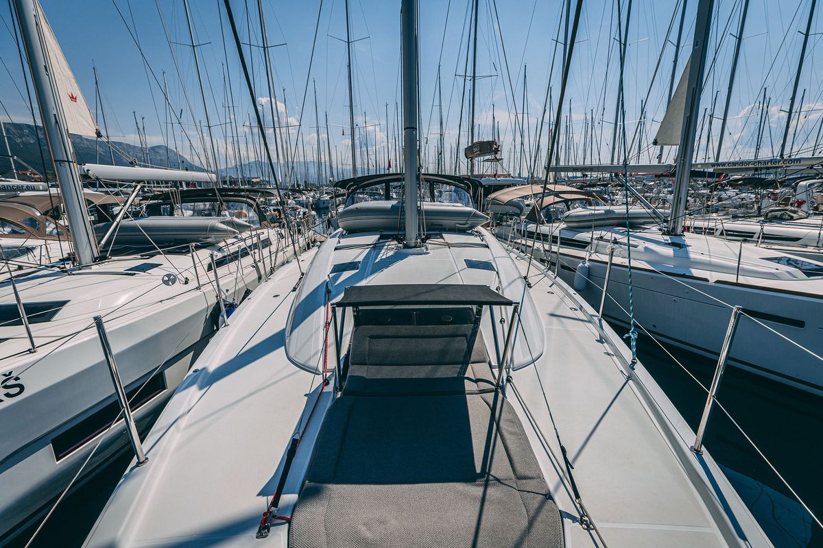 Deck of Il Gatto, a Jeanneau 54 sailboat at Grad Kaštela, Croatia