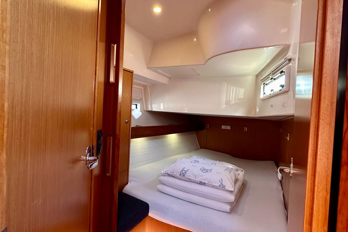 Cabin on Piškera, a Bavaria Cruiser 45 sailboat at Općina Sukošan, Croatia