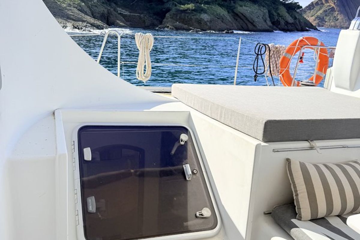 Salon of Sabine, a Lagoon 570 catamaran at La Ciotat, France