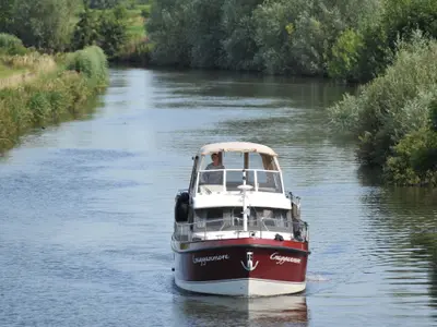 Exterior view of Cragganmore, a Linssen 35 SL motorboat at IJsselstein, Netherlands