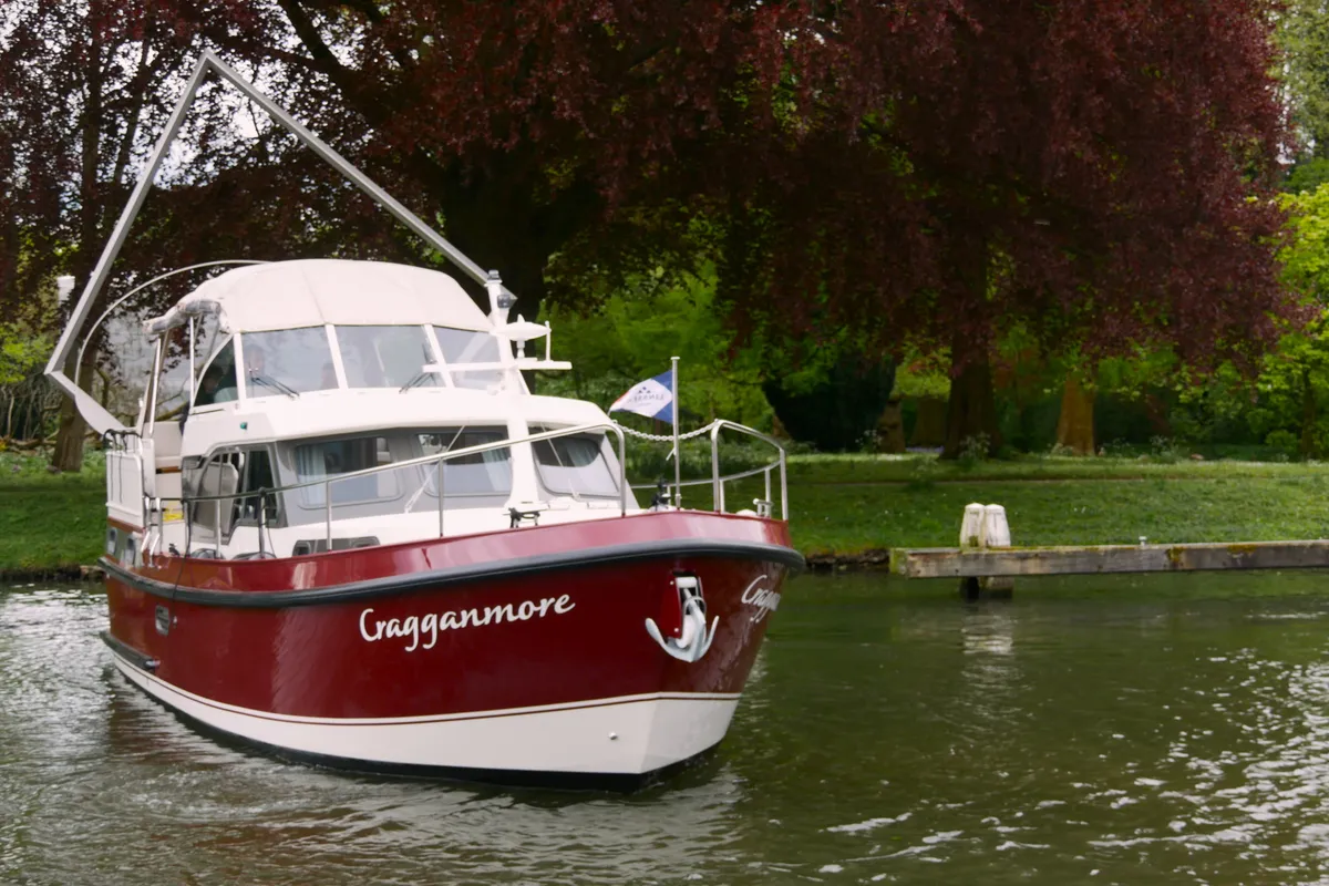 Exterior view of Cragganmore, a Linssen 35 SL motorboat at IJsselstein, Netherlands