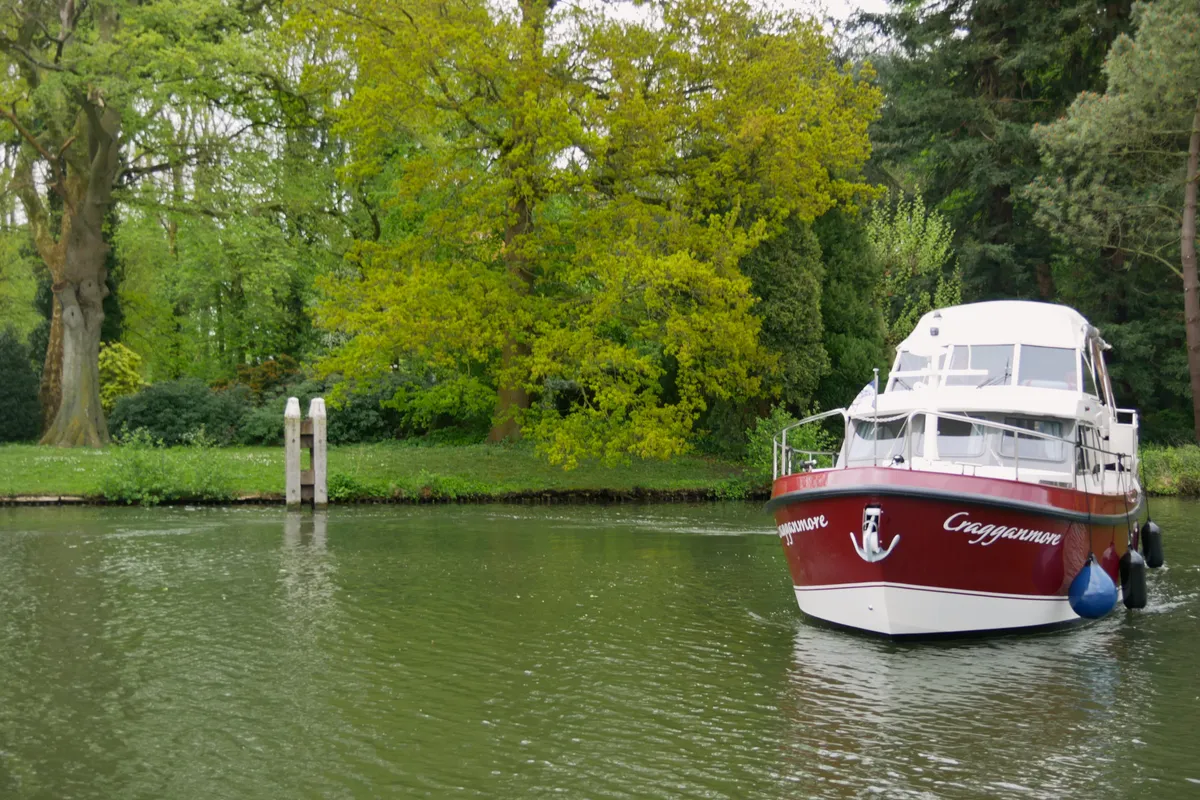 Exterior view of Cragganmore, a Linssen 35 SL motorboat at IJsselstein, Netherlands
