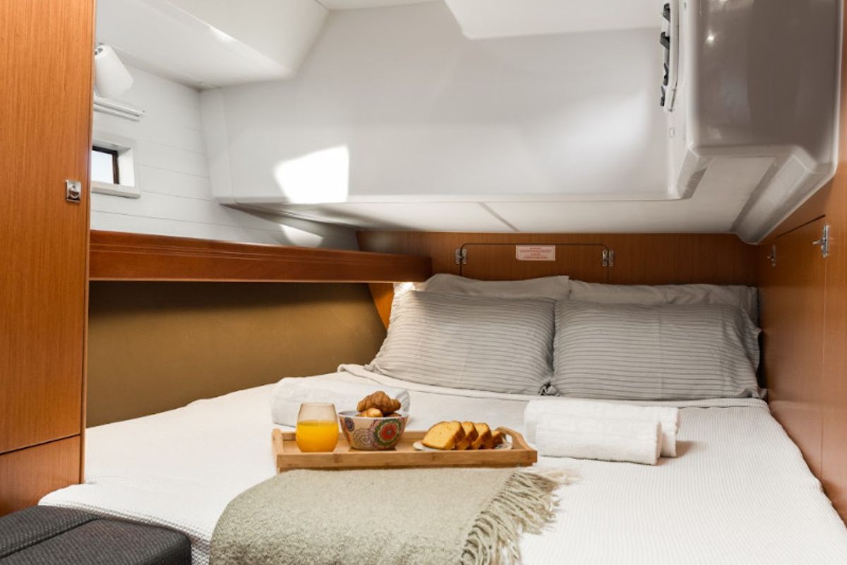 Cabin on Dolce Vita, a Bavaria Cruiser 46 sailboat at Gouvia, Greece