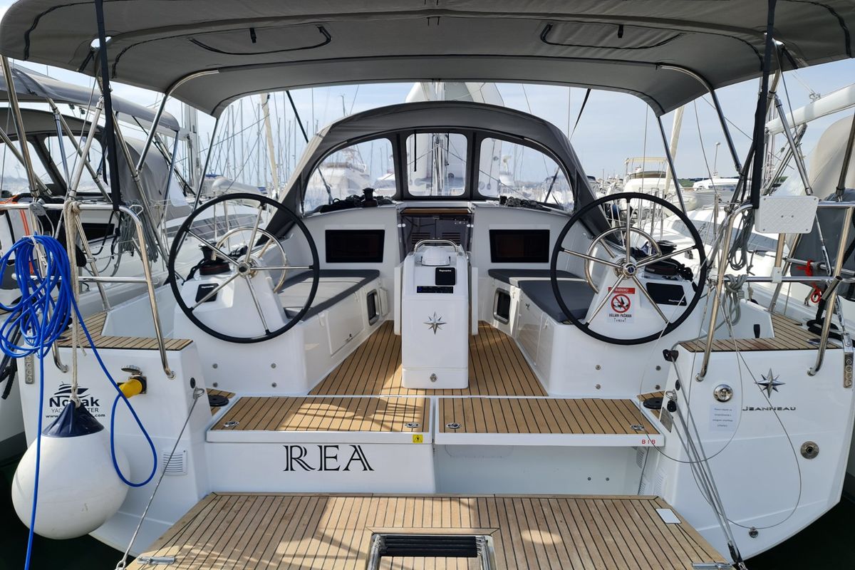 Exterior view of Rea, a Jeanneau Sun Odyssey 410 sailboat at Grad Biograd na Moru, Croatia