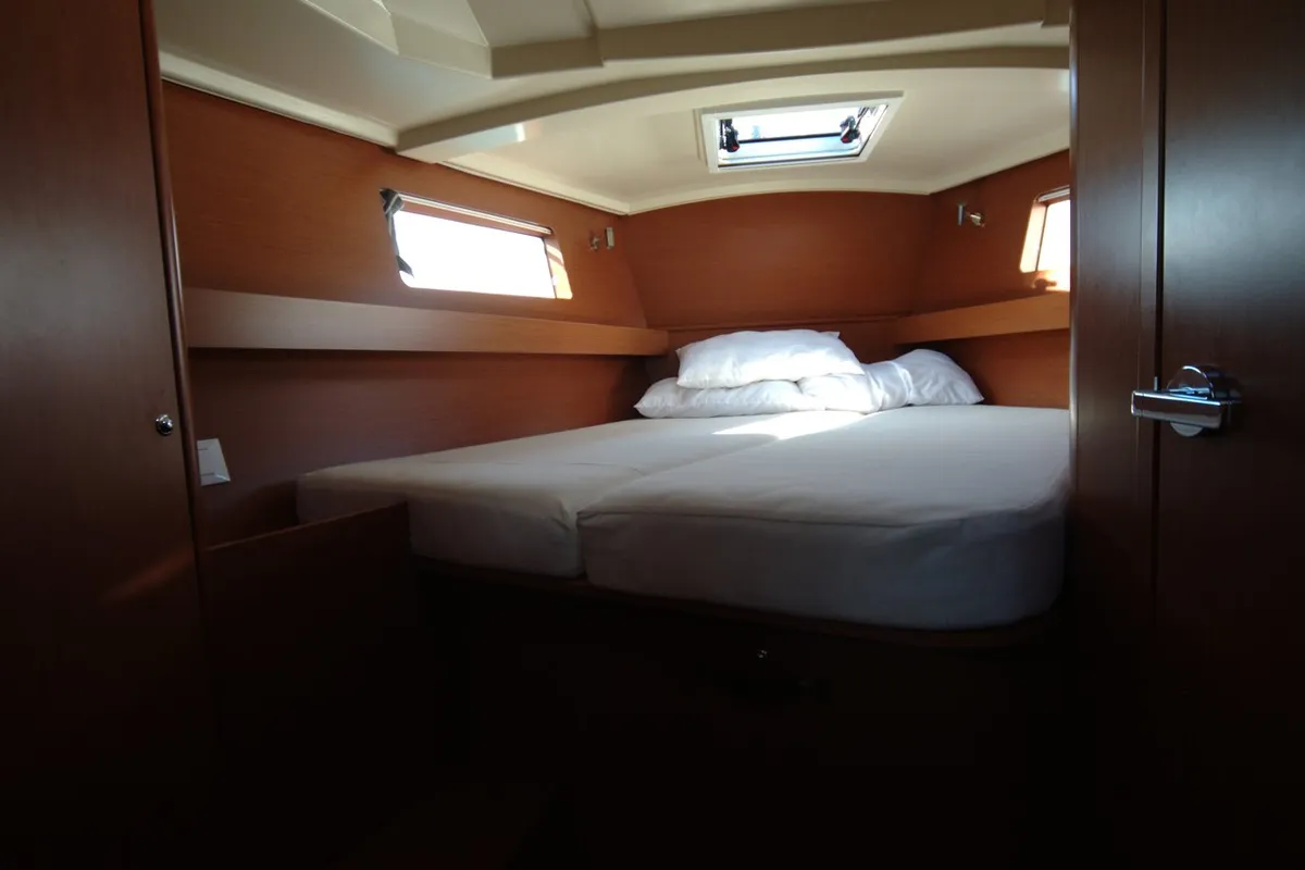 Cabin on Dragut S, a Beneteau Oceanis 41.1 sailboat at Bodrum, Turkey