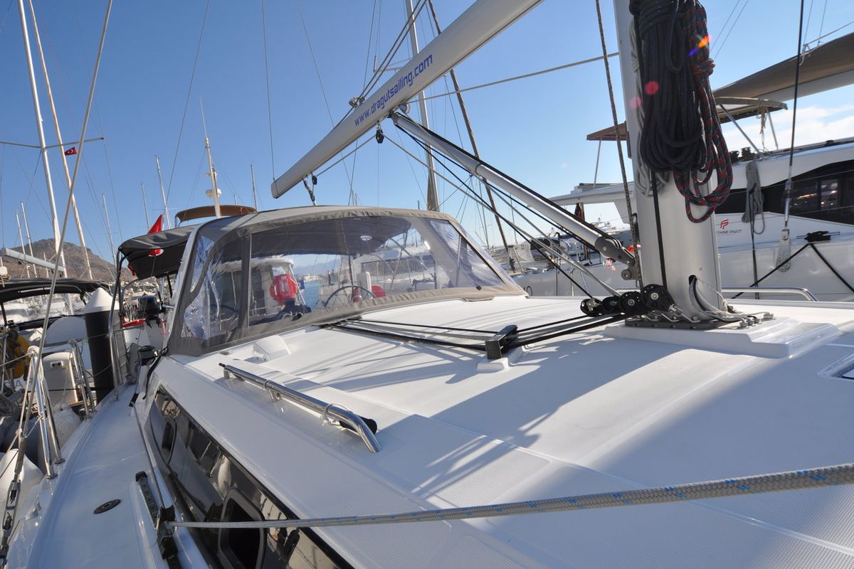 Deck of Dragut S, a Beneteau Oceanis 41.1 sailboat at Bodrum, Turkey