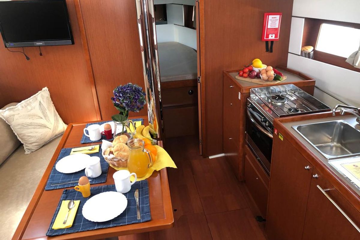Salon of Sailor Jupiter, a Beneteau Oceanis 38.1 sailboat at Općina Medulin, Croatia