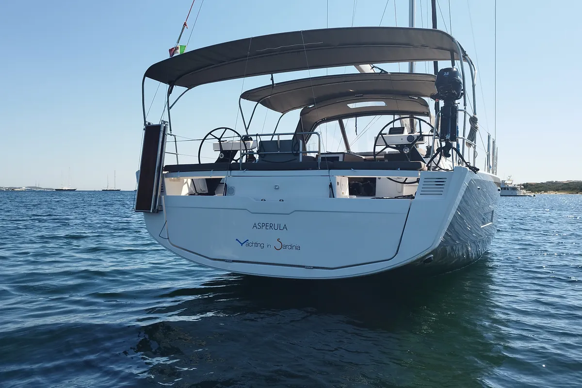 Salon of Asperula, a Dufour 530 sailboat at Olbia, Italy