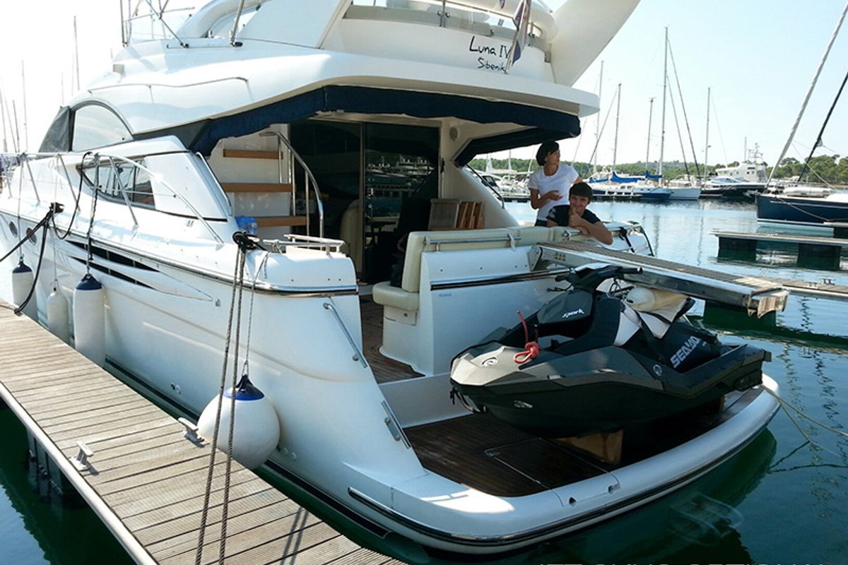 Luna IV, a Fairline Boats Fairline Phantom 50 yacht at Grad Šibenik, Croatia