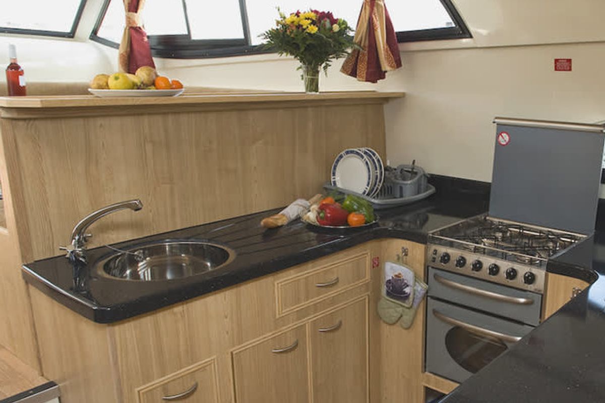 Galley of Mystique - Comfort Plus 14, a Cygnet Mystique motorboat at Jarnac, France