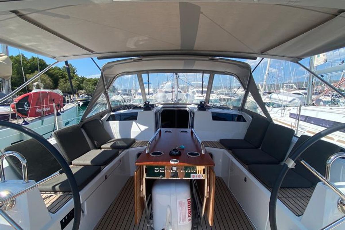 Cockpit of Kiki, a Beneteau Oceanis 40.1 sailboat at Općina Rogoznica, Croatia