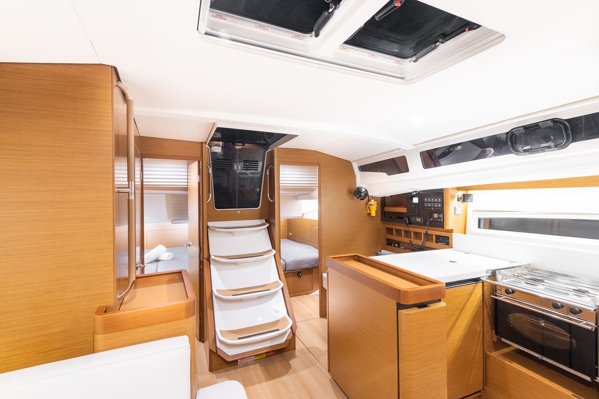Salon of Soulmates, a Jeanneau Sun Odyssey 440 sailboat at Lavreotiki Municipal Unit, Greece