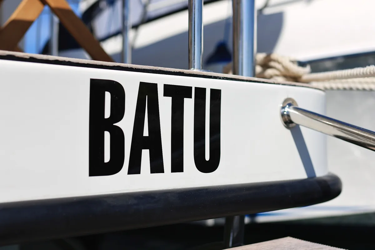 Batu, a Cobra Yachts Futura 40 Grand Horizon yacht at Grad Vodice, Croatia