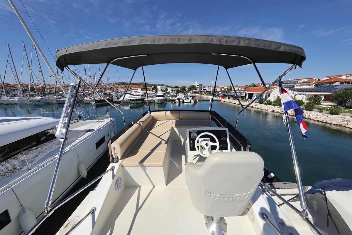 Cockpit of Batu, a Cobra Yachts Futura 40 Grand Horizon yacht at Grad Vodice, Croatia