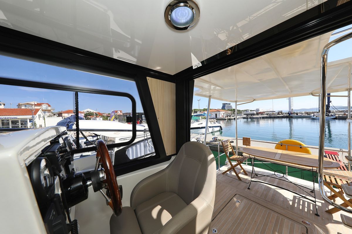 Salon of Batu, a Cobra Yachts Futura 40 Grand Horizon yacht at Grad Vodice, Croatia