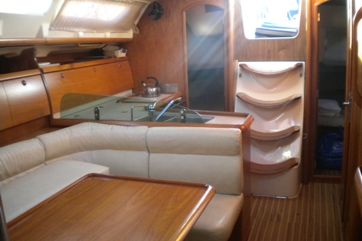 Salon of Panic, a Jeanneau Sun Odyssey 40 sailboat at Athens, Marina Delta Kallithea, Greece