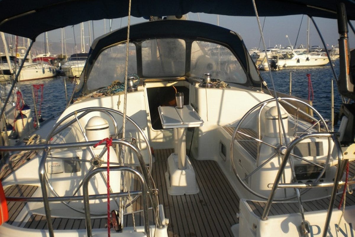 Salon of Panic, a Jeanneau Sun Odyssey 40 sailboat at Athens, Marina Delta Kallithea, Greece