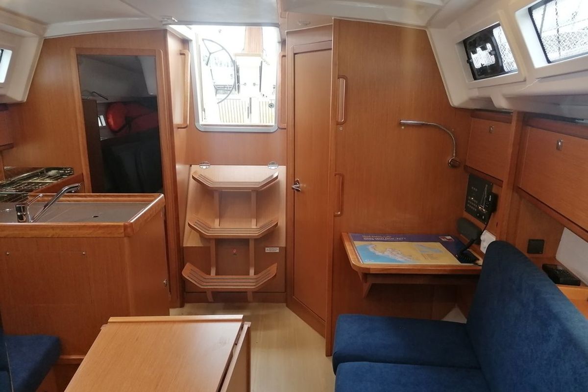 Salon of Maki I, a Bavaria Cruiser 34 sailboat at Grad Pula, Croatia