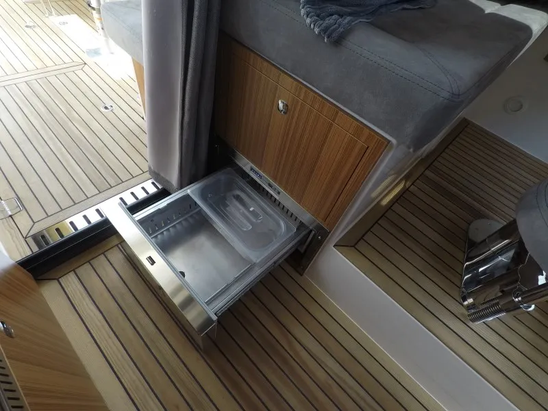 Galley of Malinkonija, a Marex 330 Scandinavia yacht at Grad Šibenik, Croatia