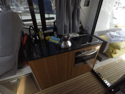 Galley of Malinkonija, a Marex 330 Scandinavia yacht at Grad Šibenik, Croatia