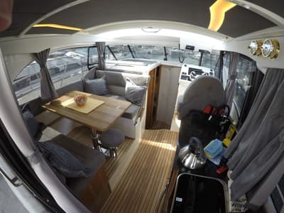 Salon of Malinkonija, a Marex 330 Scandinavia yacht at Grad Šibenik, Croatia