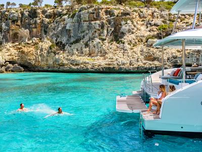 Exterior view of POSEIRA, a Lagoon 55 catamaran at Athens, Greece