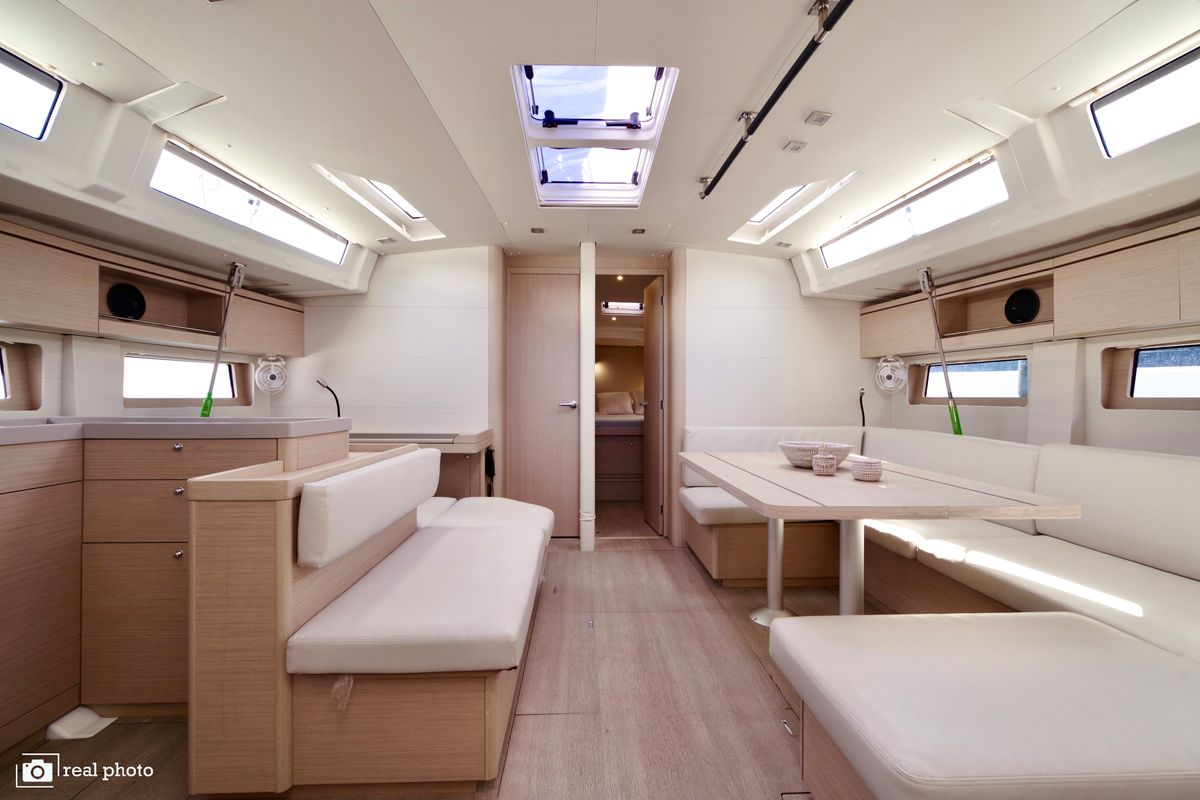 Salon of Orsa 4, a Beneteau Oceanis 51.1 sailboat at Cannigione, Italy