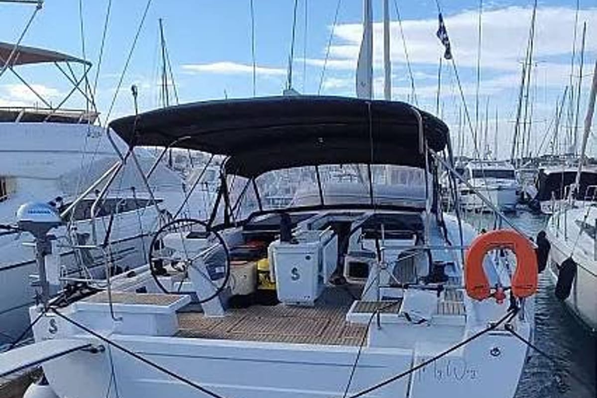 Exterior view of My Way, a Beneteau Oceanis 51.1 sailboat at Athens, Greece