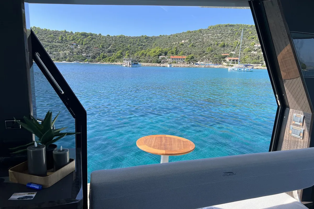 Salon of Champ Atlantis, a Galeon 500 Fly yacht at Grad Kaštela, Croatia