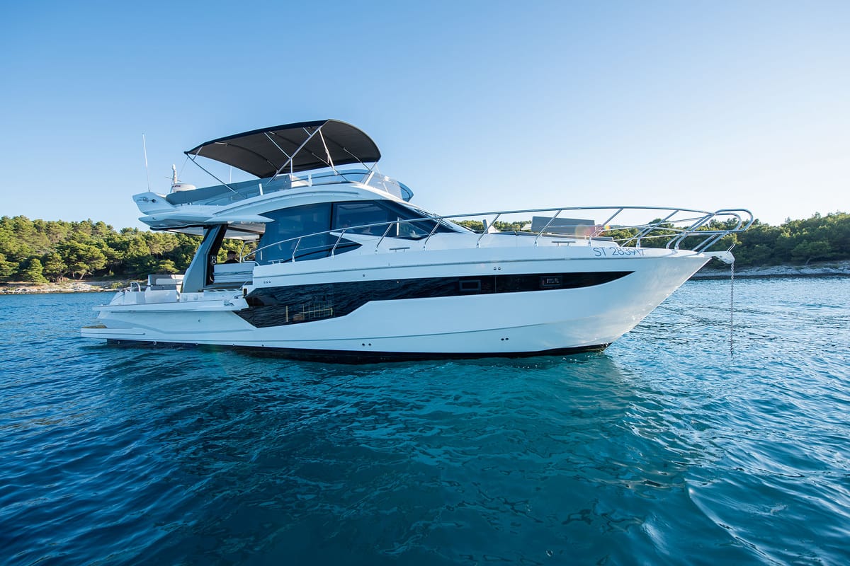 Exterior view of Champ Atlantis, a Galeon 500 Fly yacht at Grad Kaštela, Croatia