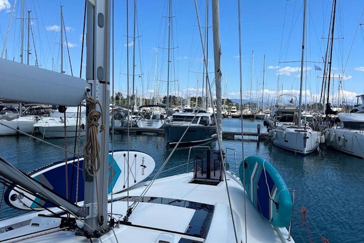 Deck of Shine, a Beneteau Oceanis 51.1 sailboat at Kontokali, Greece