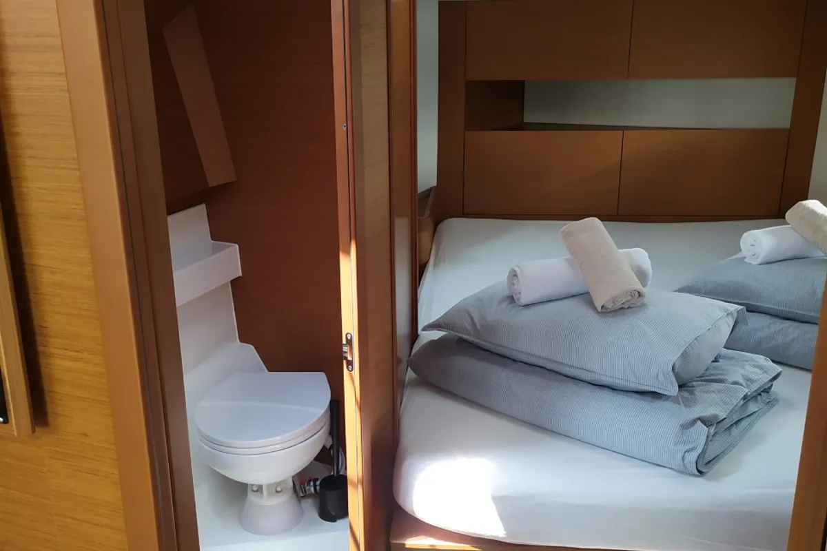 Cabin on Night Elli, a Jeanneau Sun Odyssey 410 sailboat at Grad Trogir, Croatia