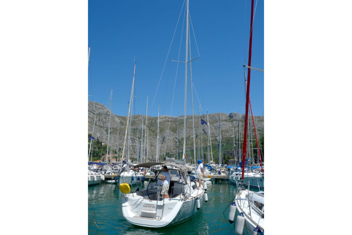 Exterior view of Hasta Siempre, a Jeanneau Sun Odyssey 33i sailboat at Dubrovnik, Croatia