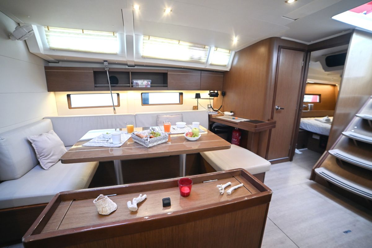 Salon of Andiamo, a Beneteau Oceanis 46.1 sailboat at Sami Municipal Unit, Greece