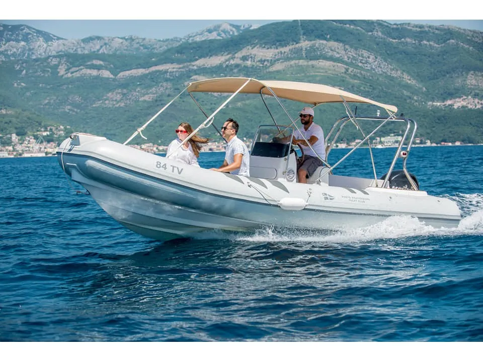 Stingray Predator 640, a 3D Tender LUX 500 motorboat at Tivat, Montenegro