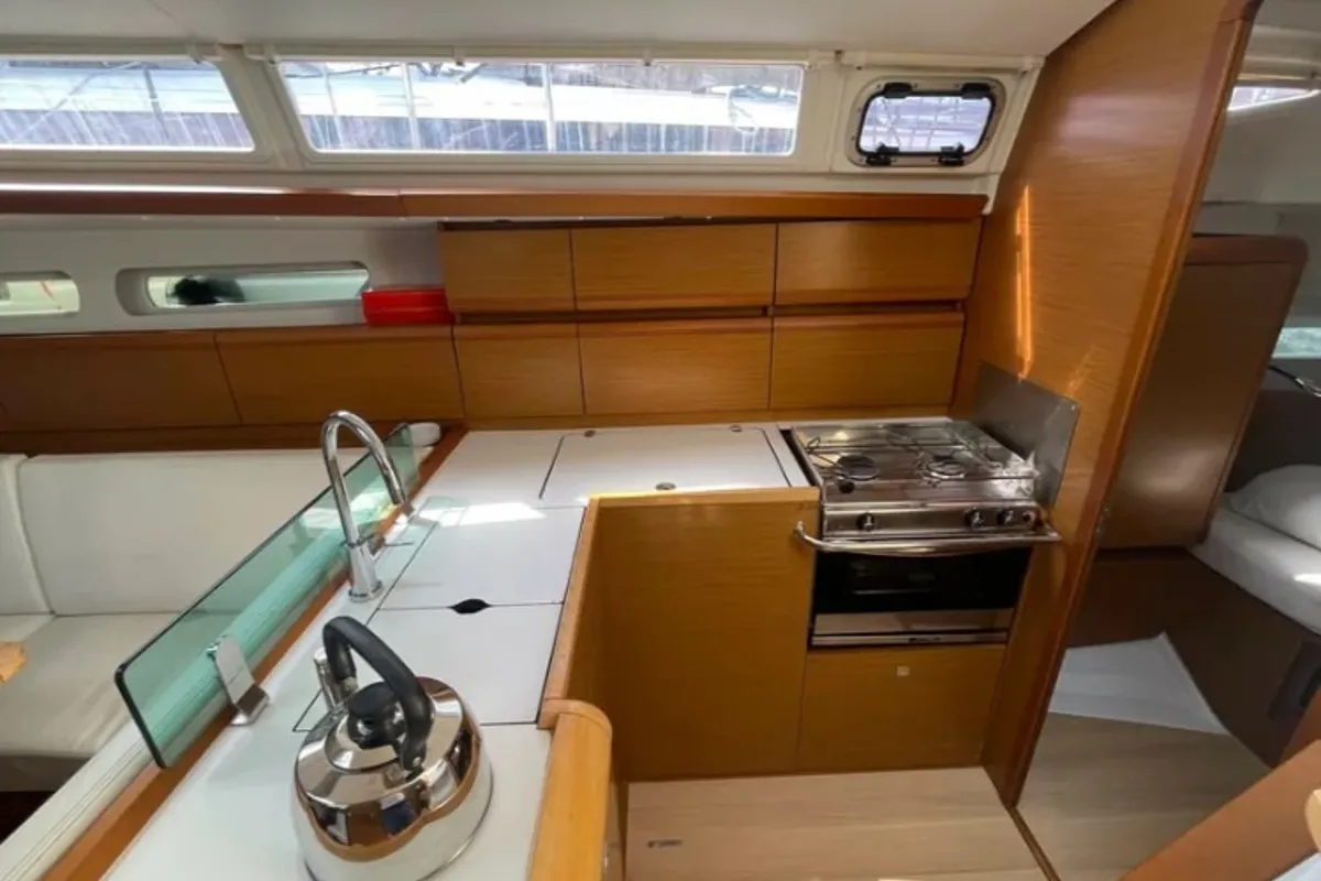 Galley of Blueberry, a Jeanneau Sun Odyssey 419 sailboat at Parikia, Greece