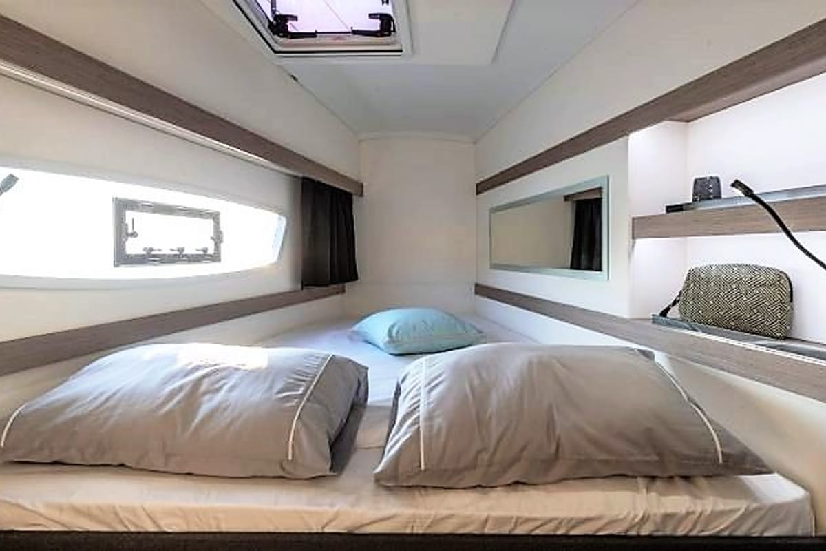 Cabin on Almiriki, a Fountaine Pajot Isla 40 catamaran at Parikia, Greece