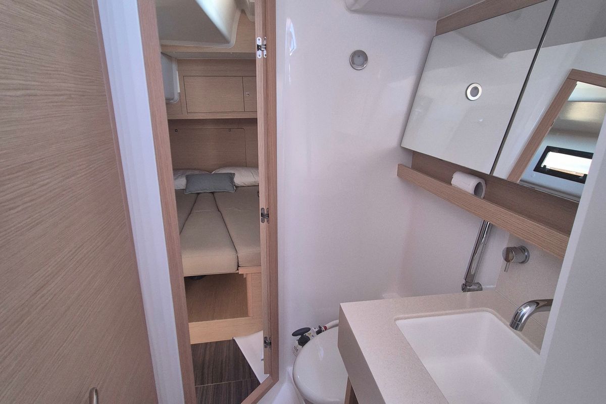 Head on Premium +, a Dufour 530 sailboat at Rosignano Solvay, Italy