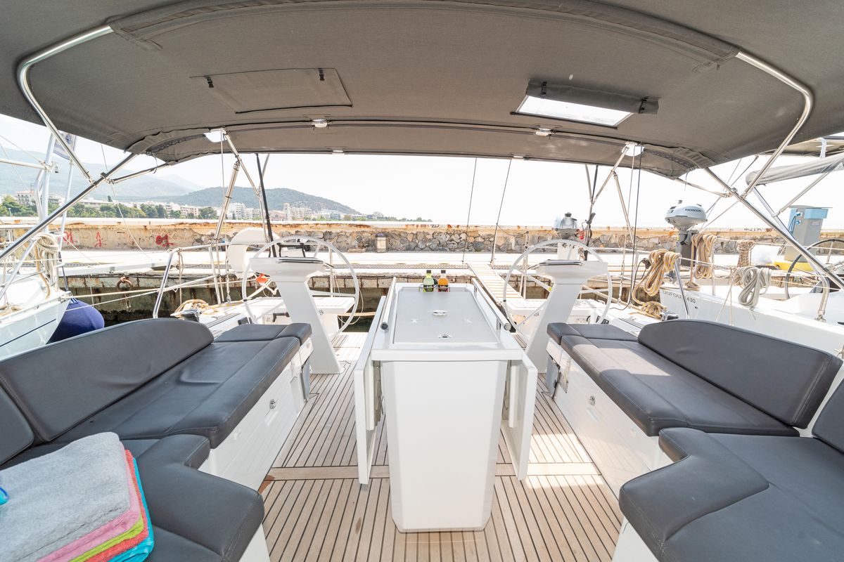 Cockpit of Joanna, a Beneteau Oceanis 46.1 sailboat at Volos Municipality, Greece